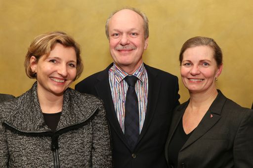 Im Bild v.l.n.r.: Corinna Prinz-Stremitzer, Josef
Probst, Ulrike Mursch-Edlmayr