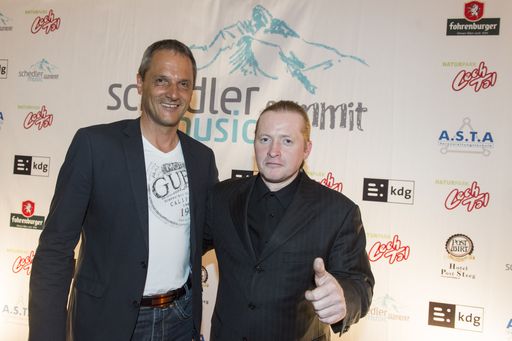 Vorschau Bild von www.apa-fotoservice.at/galerie/3830 Rudi Schedler
und Joey Kelly