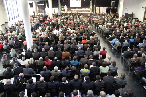  Versammlung der österreichischen Geflügelbauern am
12. März 2013 in Wieselburg mit über 1.000 Teilnehmern