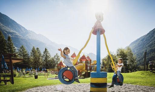  Familien-Sommer im Ötztal - im exklusiven
Alpine. Luxury. Life. Ambiente im *****DAS CENTRAL.