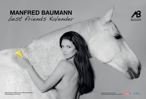 Der tesa(R) "Best Friends"-Kalender ist ab sofort
über www.manfredbaumann.com/shop erhältlich.