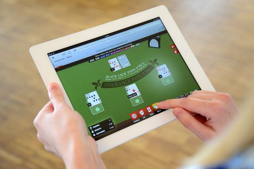 Win2day Grand Black Jack von Netural: Mobiles
Spielvergnügen auf allen gängigen Browsertypen.