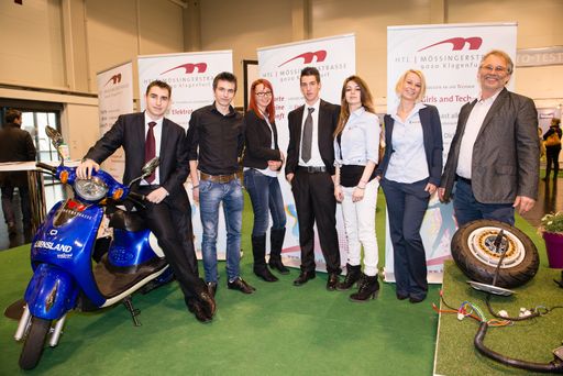 Vorschau Bild von Die HTL Mössingerstraße zeigte vor Ort, dass die
Ausbildung im Bereich Elektromobilität ein Zukunfts-Thema ist.