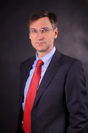  Henkel CEE: Neuer General Manager beim Marktführer.
Georg Grassl leitet das Waschmittelgeschäft Österreich