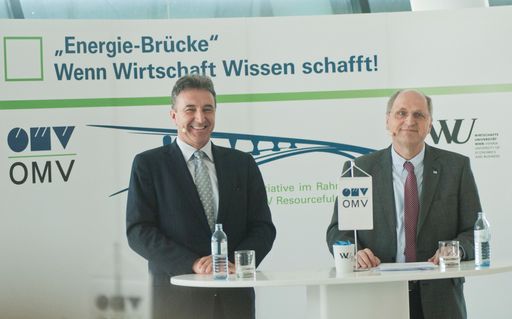 v.l.: OMV Generaldirektor Gerhard Roiss und
WU-Rektor Christoph Badelt