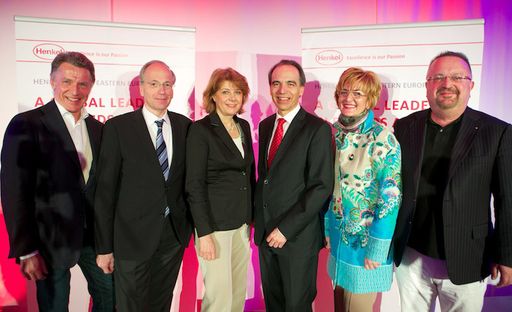 Die Podiums-Teilnehmer (v.l.): Dr. Manfred F.
Berger, Univ.-Prof. Rudolf Taschner, Dr. Gabriele Zuna-Kratky,
Günter Thumser, Angelika Kresch und Univ.-Prof. Dr. Peter Schnedlitz