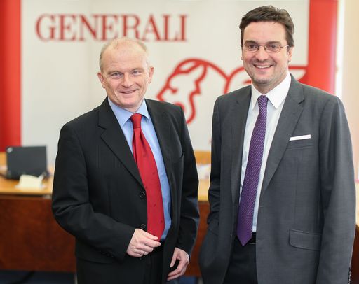 http://www.apa-fotoservice.at/galerie/4073 Im Bild
v.l.n.r.: CEO Dr. Peter Thirring, CFO Mag. Klaus Wallner, beide
Generali Holding Vienna AG und Generali Versicherung AG.
