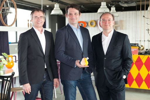 http://www.apa-fotoservice.at/galerie/4067/ Im Bild
v.l.n.r.: Peter Götzl (CTO), Michael Mass (CMO), Alexander Zrost
(CEO)