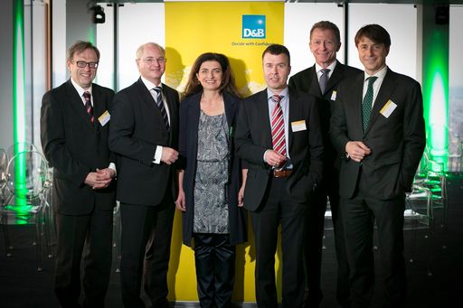  Im Bild von links nach rechts: Mag. Wolfgang
Hammerer (WdF), DI (FH) Rolf Unterberger, MBA (frequentis), DI Dr.
Monika Forstinger (proquest), Dkfm. Markus Leitner (Fitch),
Dipl.Ing. Dieter Bodingbauer, MBA (D&B), Mag. Karl Hartleb (AWO)