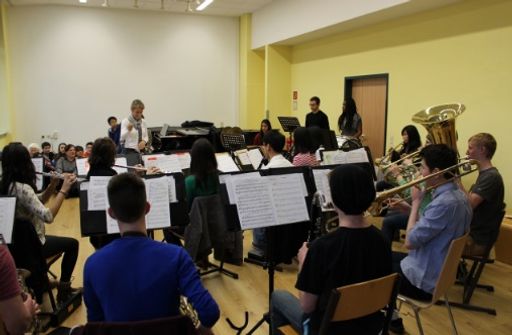  Kanadisches Schulorchester & AMADEUS Schüler