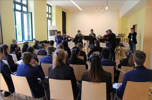 Vorschau Bild von Australisches Schulorchester & AMADEUS Schüler