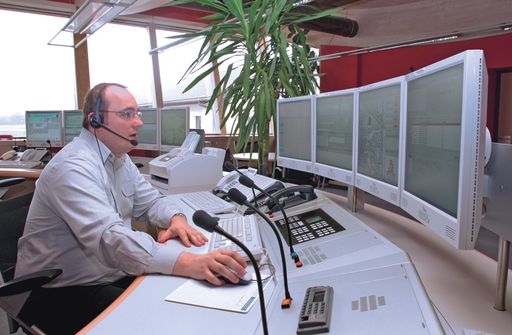 Vorschau Bild von Commend: Maßgeschneiderte Kommunikations- und
Sicherheitslösungen aus einer Hand