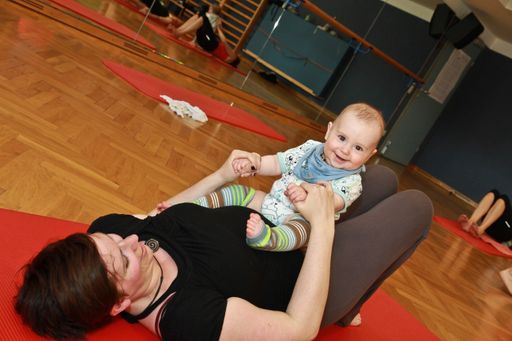  Die Mama wird fit, das Baby macht mit!