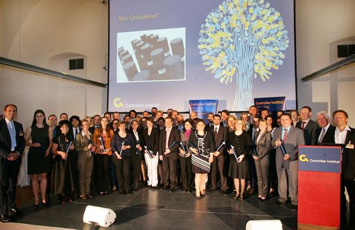 http://www.apa-fotoservice.at/galerie/4121 Die
entspannte Atmosphäre des traditionellen Jahrestreffens der
Controlling-Community bot gestern eine Plattform für ein Wiedersehen
und Netzwerken mit Kurskollegen, Trainern, Mitgliedern und
Mitarbeitern des Controller Instituts. Mehr als 200 Teilnehmer
nutzten die Chance zum Networking.