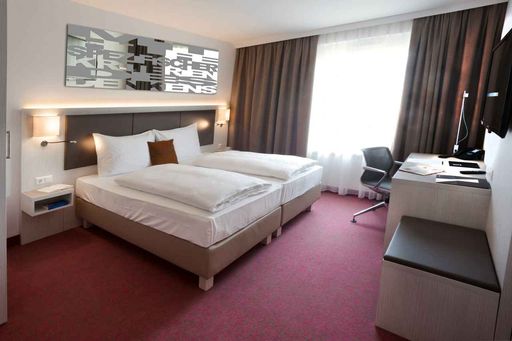 Die 254 Zimmer und Suiten sind je nach Größe und
Ausstattung in sechs Kategorien eingeteilt.
