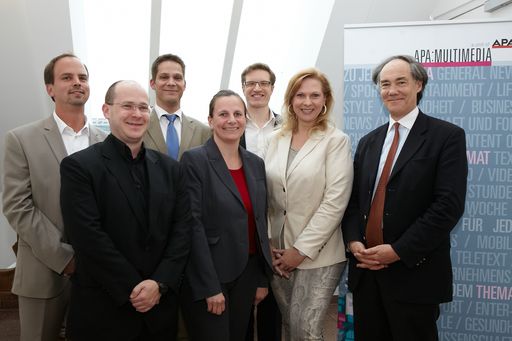 http://www.apa-fotoservice.at/galerie/4193 EBC -
IT-Sicherheit: Warum das Prinzip Hoffnung nicht mehr reicht. Im Bild
v.l.n.r.: Thomas Blaschka (Kapsch), Gerald Kortschak (WKO), Mario
Rys (NextiraOne), Tanja Zseby (TU Wien), Bernd Kolinowitz (A1),
Ingrid Rehusch (Moderation), Maximilian Burger-Scheidlin (ICC
Austria)