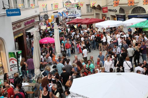 Vorschau Bild von Am 28. und 29. Juni 2013 sorgen zahlreiche Bands
und DJs mit Charleston, Electro-Swing und Schlager für beste
Stimmung!