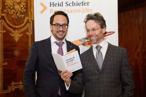  http://www.apa-fotoservice.at/galerie/4227 Im Bild
v.l.n.r. Mag. Martin Schiefer, Partner von Heid Schiefer
Rechtsanwälte und Dr. Stephan Heid, Partner von Heid Schiefer
Rechtsanwälte