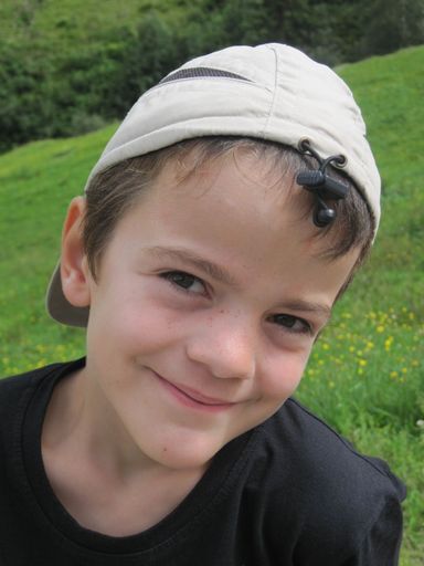Vorschau Bild von Mit einem baldigen Therapiebeginn können schwere
Behinderungen verhindert und eine gute Lebensqualität ermöglicht
werden.