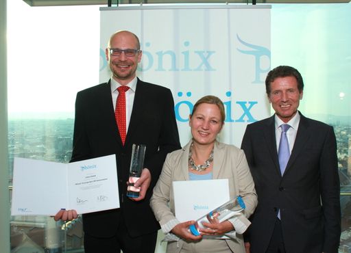 Wissenschafts- und Forschungsminister Dr. Karlheinz
Töchterle bei der Verleihung der "Phönix"-Preise an Dr. Sonja
Reingruber und Dr. Johannes Homa