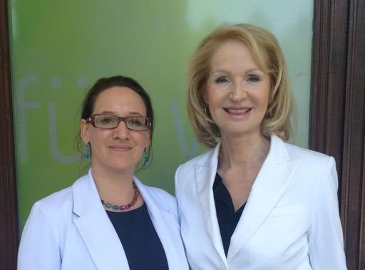 (v.l.n.r.): Susanne Walpitscheker & Mag. Gertrude
Aubauer: Starkes Seniorenbund-Team wird Senioren-Anliegen im
Nationalrat vertreten!