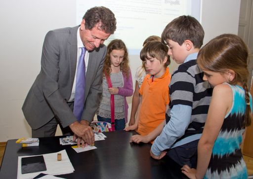 Wissenschafts- und Forschungsminister Karlheinz
Töchterle eröffnete 11. Kinder-Sommer-Uni in Innsbruck