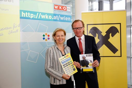  Brigitte Jank, Präsidentin der Wirtschaftskammer
Wien, und Georg Kraft-Kinz, Generaldirektor Stv. der
Raiffeisenlandesbank NÖ-Wien, bei der Präsentation des KMU
BonitätsRechners.
