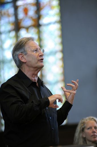  Sir John Eliot Gardiner und PD Dr. Peter Wollny
führen ab 2014 das Bach-Archiv Leipzig. Botschafter der Leipziger
Bach-Forschung: Der Dirigent Sir John Eliot Gardiner während des
Bachfestes Leipzig in der Thomaskirche.