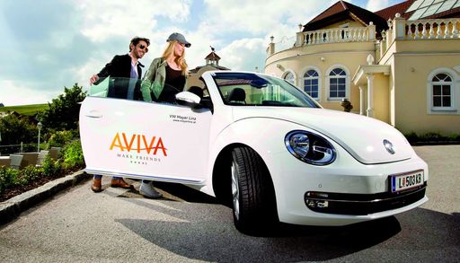  Endlich ist der Sommer da! Und mit ihm die beste
Zeit für eine entspannte Cabrio-Ausfahrt. Deshalb gibt's im
AVIVA****s make friends in St. Stefan am Walde und am benachbarten
Bergergut****s in Afiesl ab sofort Cabrio-Vergnügen pur.