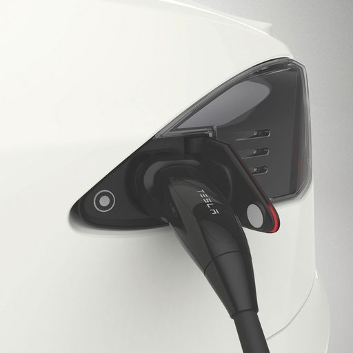 Leistungsfähiges und sicheres Laden mit dem
Energiepaket von ElectroDrive Europe am Model S Chargeport. Die
Verwendung dieses Bildes ist für redaktionelle Zwecke honorarfrei.
Veröffentlichung bitte unter Quellenangabe: "obs/The Mobility
House/Tesla Motors"
