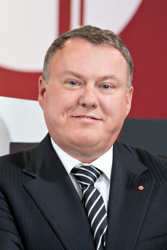  Manfred Mayer, Alleinvorstand der ARCOTEL Hotel
AG