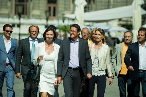Vorschau Bild von BZÖ-Bündnisobmann Josef Bucher präsentierte heute
in einer Pressekonferenz im Wiener Palmenhaus die BZÖ-Bundesliste
zur Nationalratswahl 2013.
