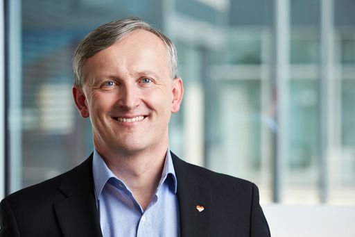 Alexander Deopito ist seit dem 1. August 2013 der
neue Vorsitzende der Geschäftsleitung von Lidl Österreich.