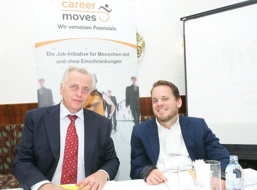  http://www.apa-fotoservice.at/galerie/4484 Im Bild
v.l.n.r.: Bundesminister Rudolf Hundstorfer (Bundesministerium für
Arbeit, Soziales und Konsumentenschutz) und Mag. Gregor Demblin
(Sprecher und Co-Gründer Career Moves)