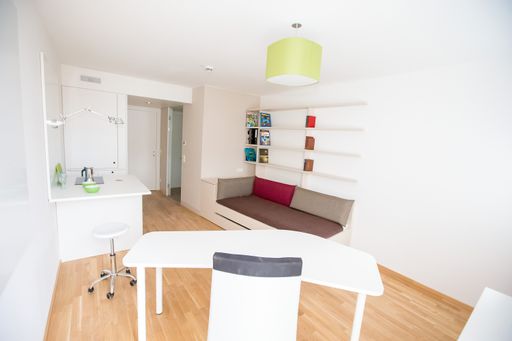  MILESTONE-Apartment