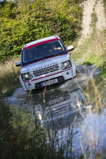 Vorschau Bild von Action, Lernen und "Erfahren" auf den Prüf-Parcours
der Land Rover Experience