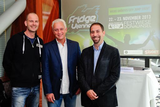 Im Bild v.l.n.r.: Sascha Kostelecky, Vorstand
Verein Freunde der Donauinsel, Gábor Takács, Geschäftsführender
Gesellschafter Sziget Cultural Management und Tamás Kádár,
Geschäftsführer Sziget Cultural Management & Geschäftsführer Fridge
Austria GmbH