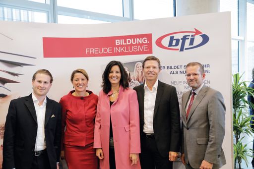 Diskussionsteilnehmerinnen "Meister statt Master".
Im Bild (v.l.n.r.): Maximilian Semler, Elke Berger, Valerie
Höllinger, Johannes Zimmerl, Franz-Josef Lackinger
