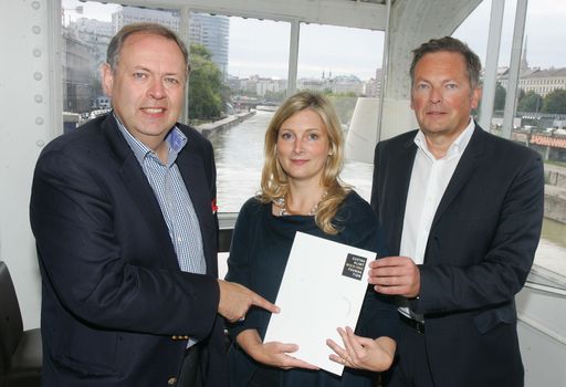 http://www.apa-fotoservice.at/galerie/4651/ Im Bild
v.l.n.r.: Dr. Andreas Nödl (Rechtsanwalt), Mag. Sandra Tretter
(Stiftungsvorstand) und Mag. Peter Weinhäupl (Vorsitzender des
Stiftungsvorstands)