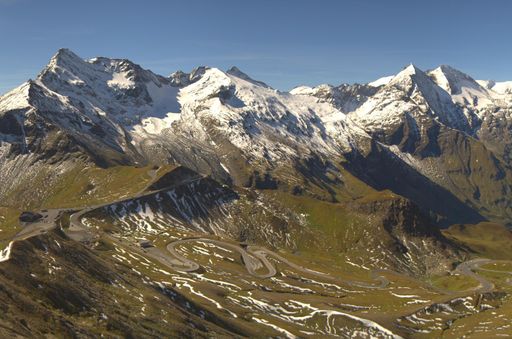 Vorschau Bild von Blick vom höchsten Punkt der Großglockner
Hochalpenstraße, der Edelweiß-Spitze (2.571 m) Richtung Fuscher
Törl.