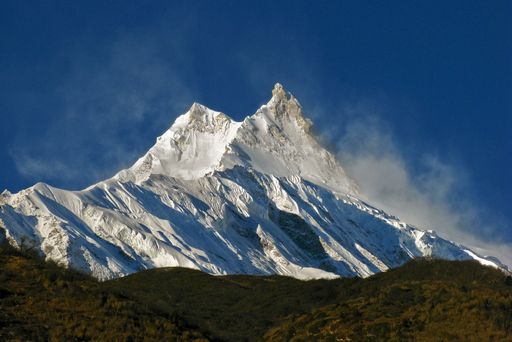 Vorschau Bild von Der Gipfel des Manaslu. Links der Hauptgifel mit 8.163m