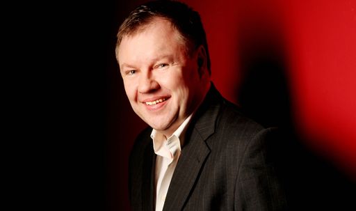 Vorschau Bild von Der Hamburger Peter Cramer ist der Erfinder des
neuartigen Networking-Formates MICE by melody. Als CEO der vielfach
ausgezeichneten Agentur PeC Kommunikation und Betreiber des
internationalen MICE-Portals www.MICEboard.com ist Cramer auf
Content-Marketing-Maßnahmen für die deutschsprachige MICE-Branche in
den Kanälen Digital, Print und Event spezialisiert.