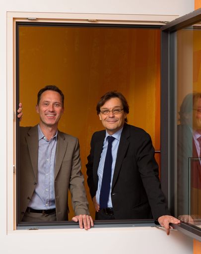 Im Bild (v.r.n.l.): Dr. Manfred Gaulhofer,
Geschäftsführer Gaulhofer; Peter Skala, Co-Initiator
MeineRaumluft.at