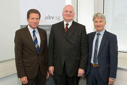 Vorschau Bild von Karlheinz Töchterle, Bundesminister für
Wissenschaft und Forschung Wolfgang Hamedinger, Geschäftsführer
OBVSG Peter Seitz, Bundesministerium für Wissenschaft und Forschung.