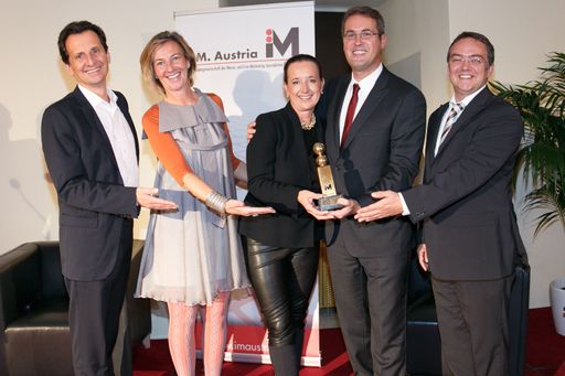  http://www.apa-fotoservice.at/galerie/4619/ Im Bild
v.l.n.r.: Christian Oxonitsch, amtsführender Stadtrat für Bildung,
Jugend, Information und Sport; Christine Opitz, Vorstandssprecherin
I.M.Austria und GF Event Company Opitz & Hasil; Barbara Forsthuber
und Michael Draxler, beide GF stadt wien marketing gmbh; Christian
Steiner, Vorstand I.M.Austria und GF Steiner Mediensysteme GmbH