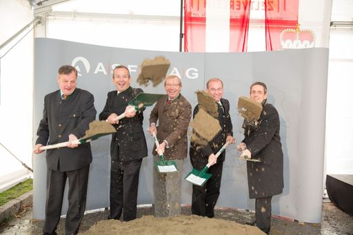 Vorschau Bild von Spatenstich Zederhaus 002: Bürgermeister Alfred
Pfeifenberger, Alexander Walcher (Geschäftsführer ASFINAG Bau
Management GmbH), Landeshauptmann Wilfried Haslauer,
ASFINAG-Vorstand Alois Schedl und Horst Felbermayr (Geschäftsführer
der ausführenden Firma Felbermayr)