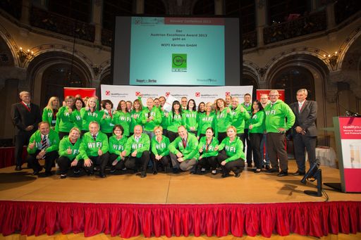 Vorschau Bild von Im Bild v.l.n.r.: qualityaustria Winners'
Conference , 22. Oktober 2013; David Kelly, Präsident AFQM; Mag.
Gerald Stoiser, Qualitätsmanagement WIFI Kärnten; Mag. Andreas
Görgei, Geschäftsführer WIFI Kärnten; Konrad Scheiber, CEO Quality
Austria