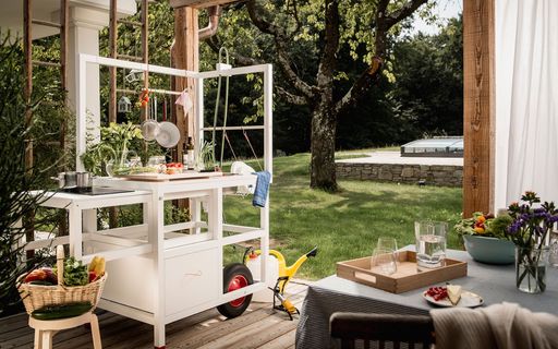 Die Mobile Gastfreundschaft-Küche, die Gewinner des
NWW Design Award 2012, produziert von NWW