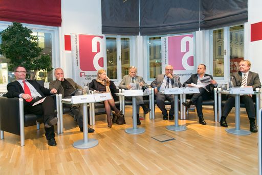 http://www.apa-fotoservice.at/galerie/4756 Im Bild
v.l.n.r.: Dr. Georg Vetter (Team Stronach), Mag. Stefan Wallner
(Bundesgeschäftsführer, Die Grünen), KommR Brigitte Jank (ÖVP), Dr.
Andreas Unterberger (Journalist), Dr. Christoph Matznetter
(Wirtschaftssprecher, SPÖ), Dr. Matthias Strolz (Klubobmann, NEOS),
Mag. Reinhard Pisec (Bundesrat, FPÖ - Pro Mittelstand).