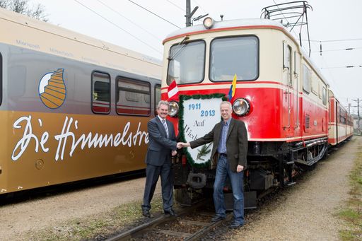 28.10.2013: Letzte Fahrt der legendären E-Lok der
Reihe 1099 im Planverkehr